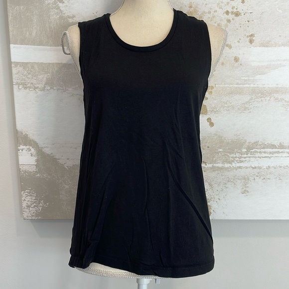 Peloton Basic Workout tank - Picture 1 of 4